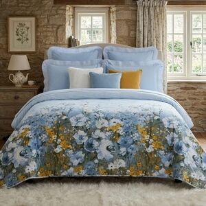 Beautiful Full Size Floral Duvet Cover